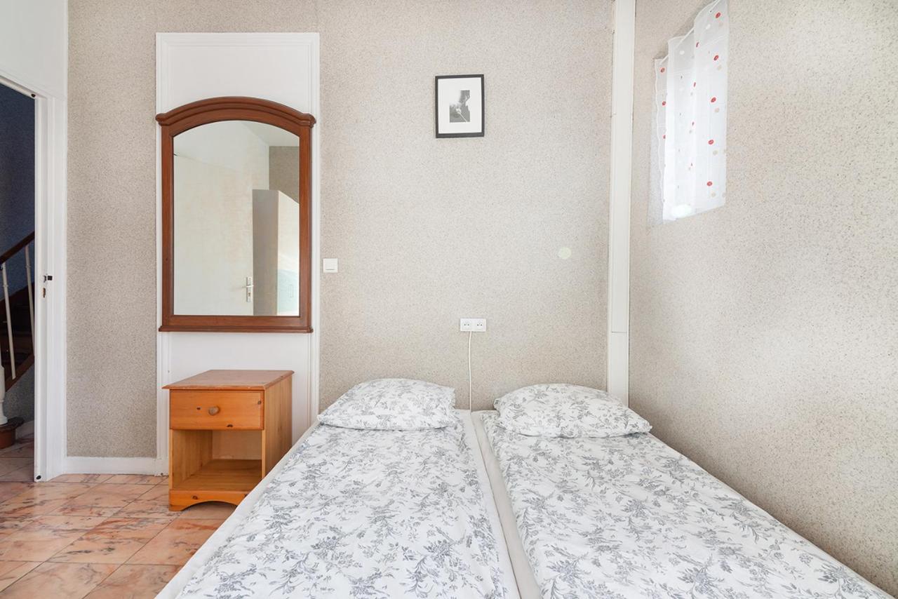 Cameleon Paris Guesthouse Pantin Buitenkant foto