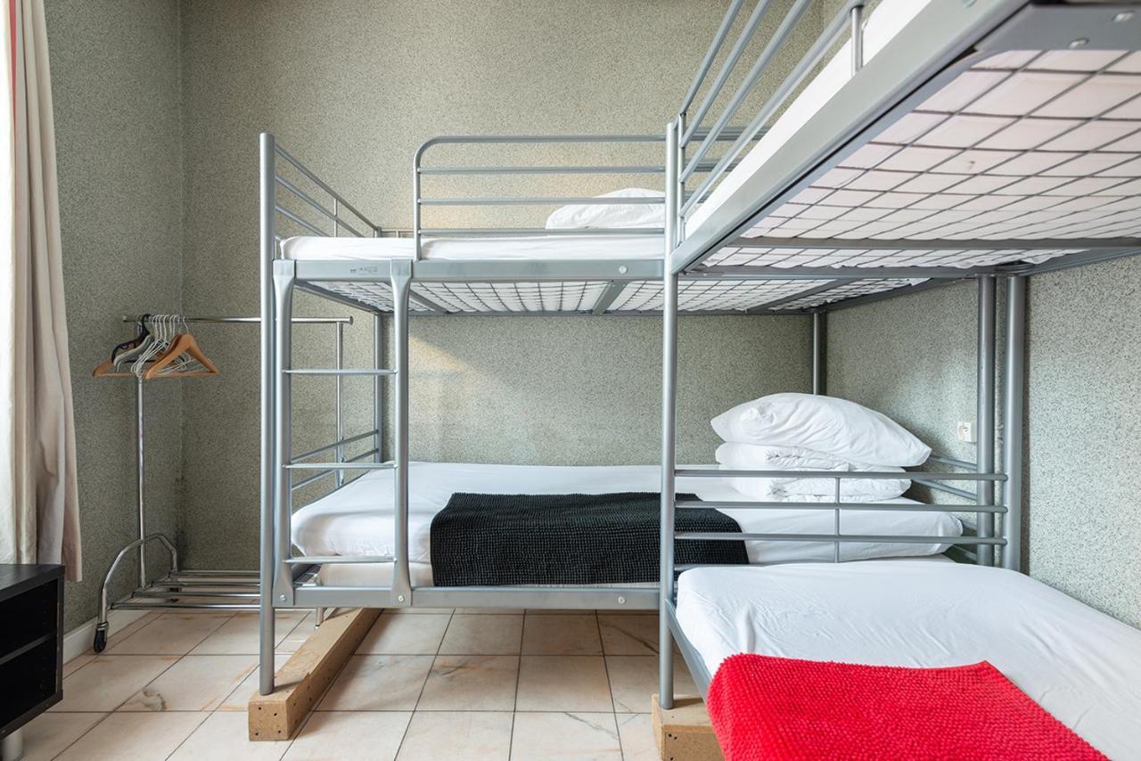 Cameleon Paris Guesthouse Pantin Buitenkant foto