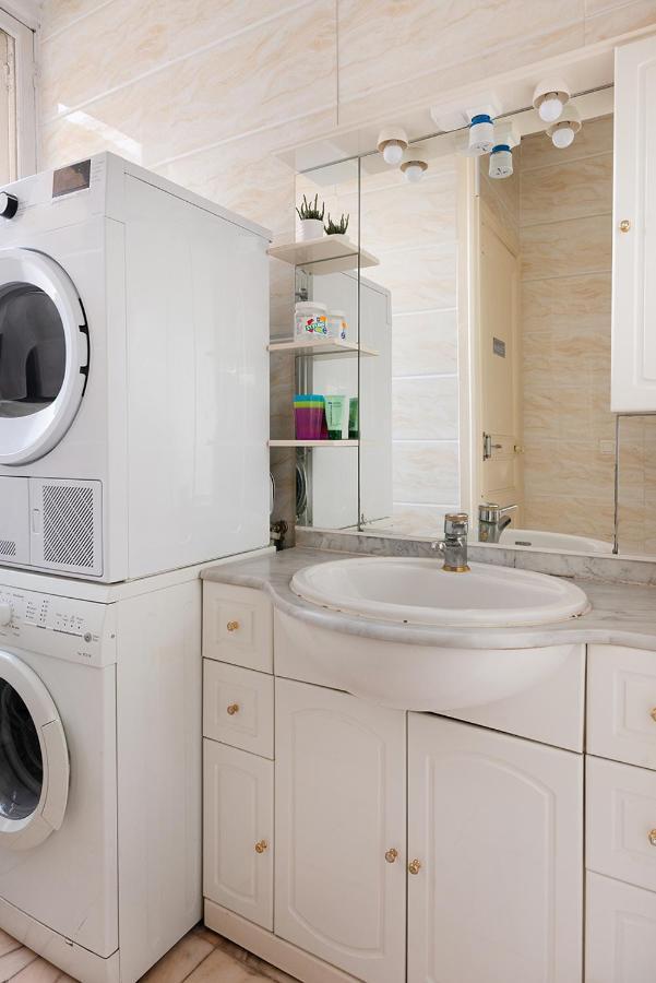 Cameleon Paris Guesthouse Pantin Buitenkant foto
