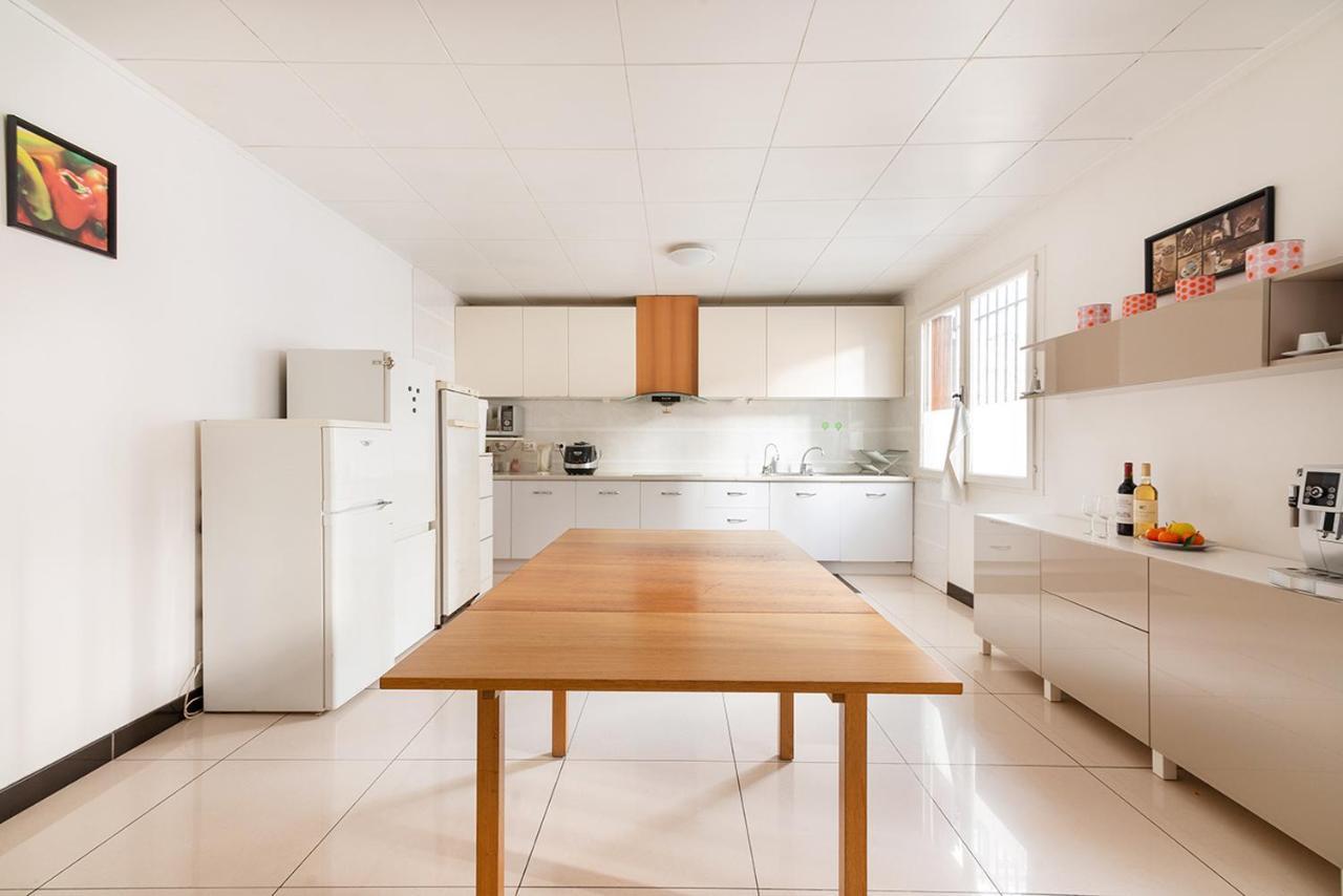 Cameleon Paris Guesthouse Pantin Buitenkant foto